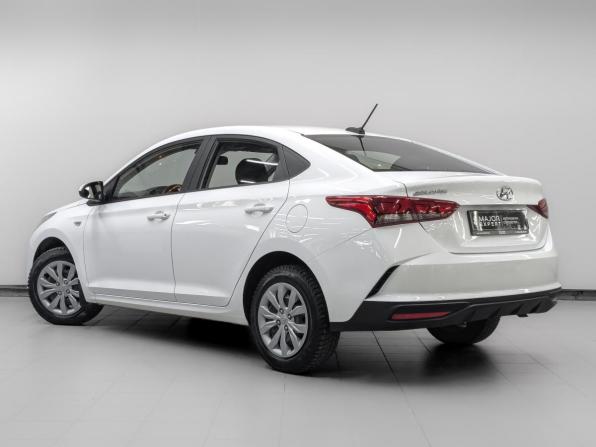 Hyundai Solaris II Рестайлинг с пробегом 2022 года, цена 1 595 000 рублей, 90141 км, седан, Автокод Объявления