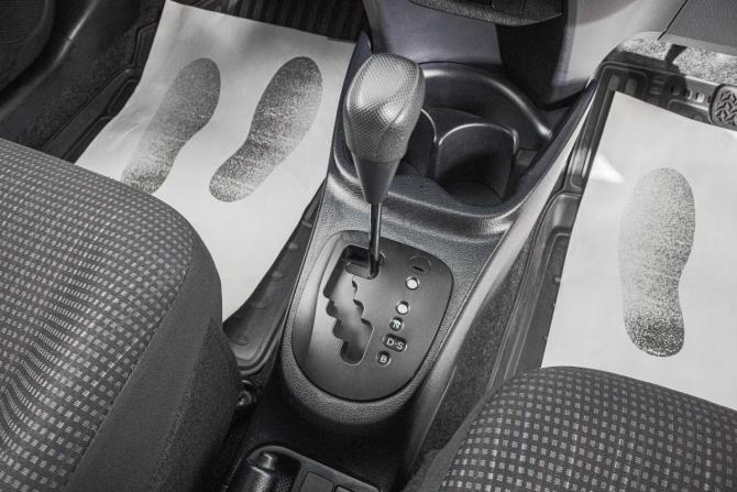 Toyota Vitz III (XP130) Рестайлинг 2 с пробегом 2017 года, цена 939 000 рублей, 156900 км, хэтчбек, Автокод Объявления