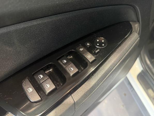 Kia Sportage V с пробегом 2021 года, цена 2 695 000 рублей, 123600 км, внедорожник, Автокод Объявления