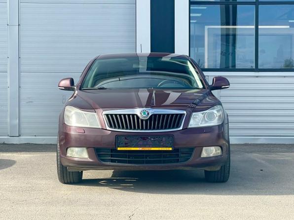 Skoda Octavia II (A5) Рестайлинг с пробегом 2012 года, цена 670 000 рублей, 297700 км, лифтбек, Автокод Объявления