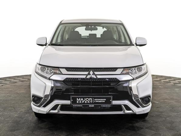Mitsubishi Outlander III Рестайлинг 3 с пробегом 2022 года, цена 2 845 000 рублей, 3869 км, внедорожник, Автокод Объявления