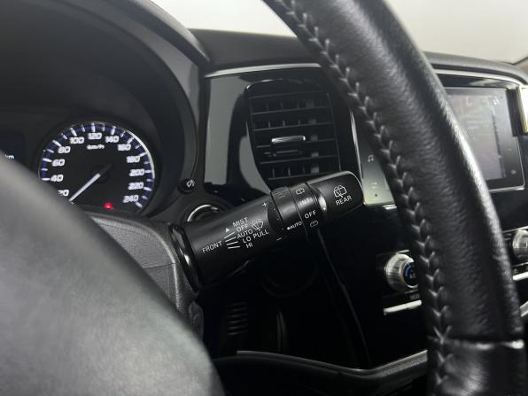 Mitsubishi Outlander III Рестайлинг 3 с пробегом 2020 года, цена 2 100 000 рублей, 142570 км, внедорожник, Автокод Объявления