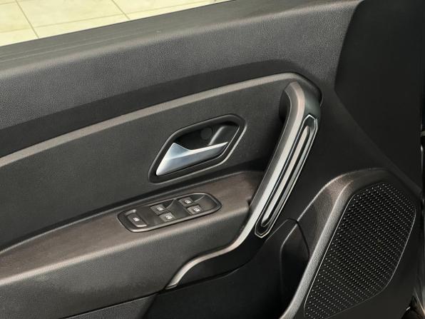 Renault Duster II с пробегом 2021 года, цена 1 795 000 рублей, 130983 км, внедорожник, Автокод Объявления