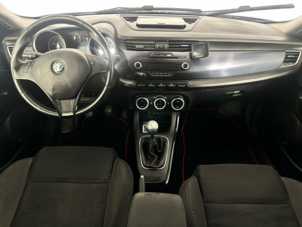 Alfa Romeo Giulietta III с пробегом 2011 года, цена 590 000 рублей, 227493 км, хэтчбек, Автокод Объявления