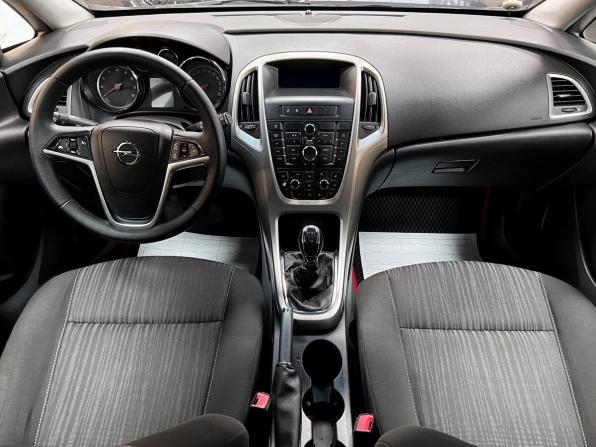 Opel Astra J с пробегом 2011 года, цена 745 000 рублей, 159149 км, хэтчбек, Автокод Объявления