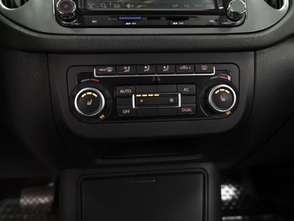 Volkswagen Tiguan I с пробегом 2010 года, цена 1 113 000 рублей, 251654 км, внедорожник, Автокод Объявления
