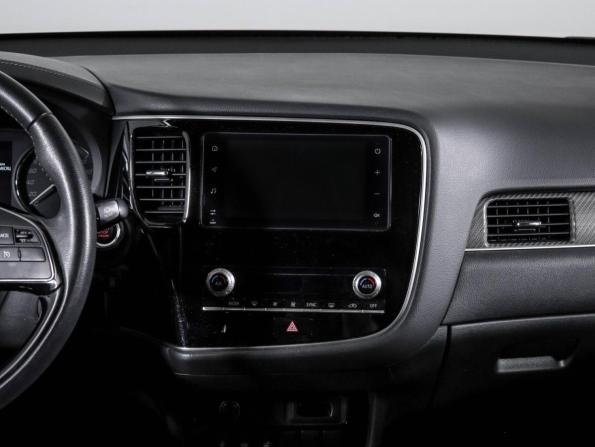Mitsubishi Outlander III Рестайлинг 3 с пробегом 2020 года, цена 2 198 000 рублей, 120650 км, внедорожник, Автокод Объявления