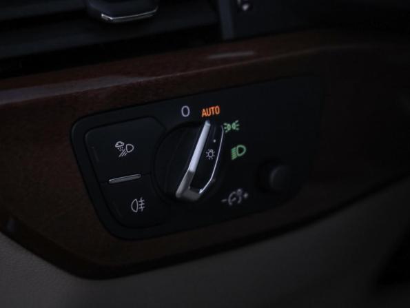 Audi A4 V (B9) Рестайлинг с пробегом 2020 года, цена 3 149 000 рублей, 87200 км, седан, Автокод Объявления
