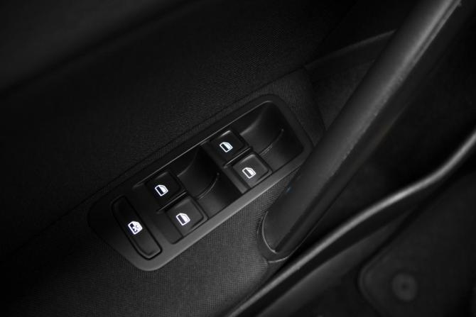 Volkswagen Golf VII с пробегом 2013 года, цена 1 197 000 рублей, 148585 км, хэтчбек, Автокод Объявления