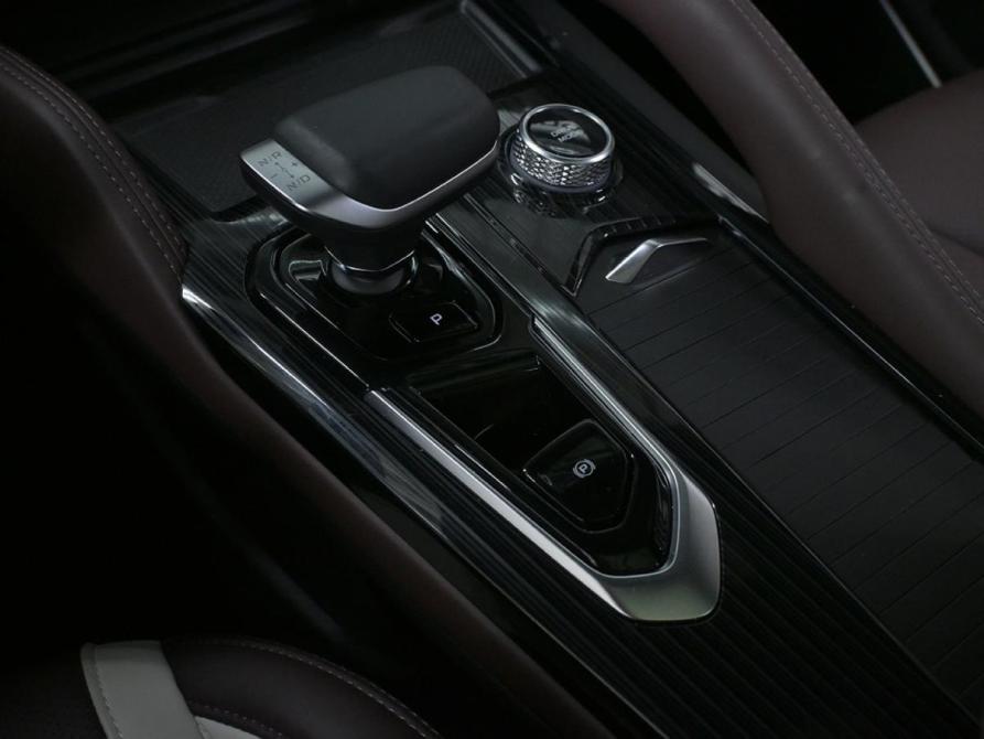 Geely Monjaro I Москва  - изображение 12