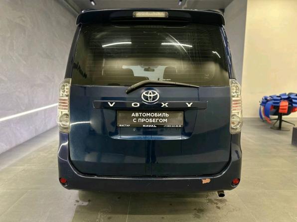 Toyota Voxy II (R70) с пробегом 2009 года, цена 1 099 000 рублей, 292029 км, минивэн, Автокод Объявления