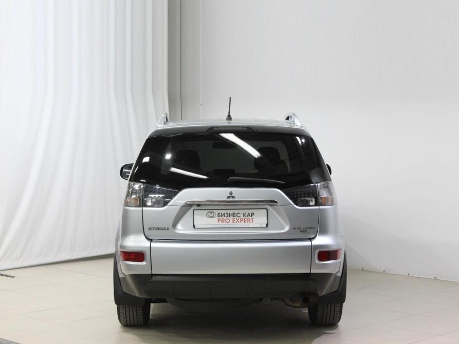 Mitsubishi Outlander II Рестайлинг Курск  - изображение 6