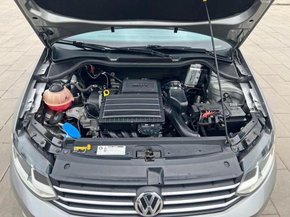 Volkswagen Polo V Рестайлинг с пробегом 2018 года, цена 1 124 800 рублей, 129460 км, седан, Автокод Объявления