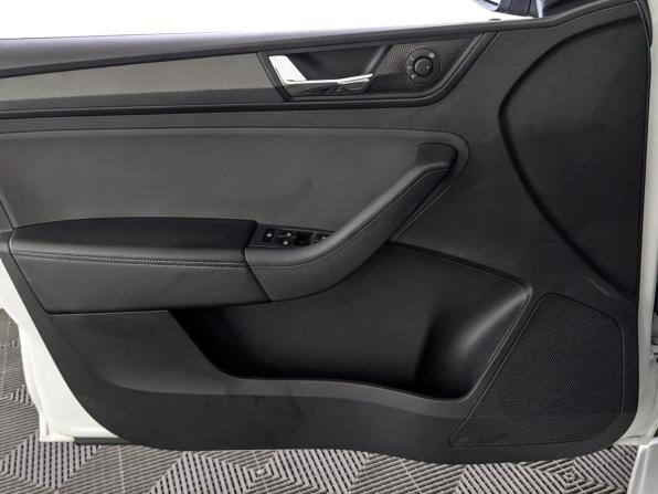 Skoda Rapid II с пробегом 2021 года, цена 1 335 000 рублей, 143545 км, лифтбек, Автокод Объявления