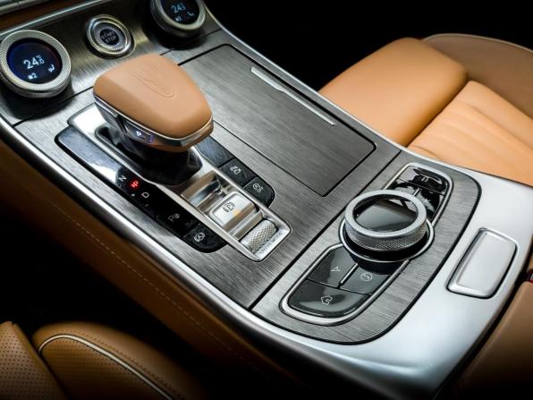 Hongqi H9 I с пробегом 2023 года, цена 4 000 000 рублей, 31369 км, седан, Автокод Объявления