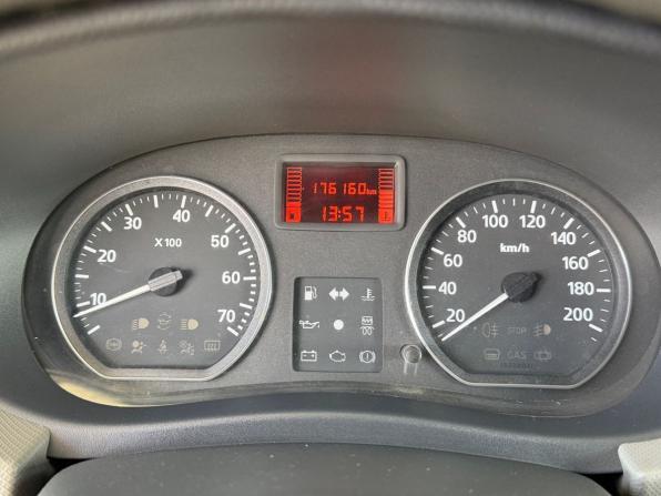 Renault Sandero I с пробегом 2014 года, цена 645 000 рублей, 176230 км, хэтчбек, Автокод Объявления
