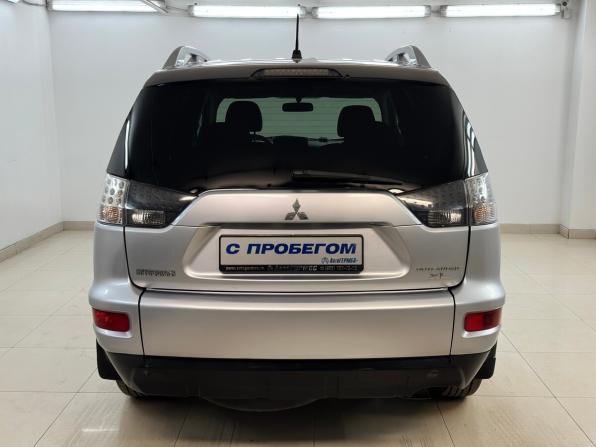 Mitsubishi Outlander II Рестайлинг с пробегом 2009 года, цена 870 000 рублей, 241850 км, внедорожник, Автокод Объявления