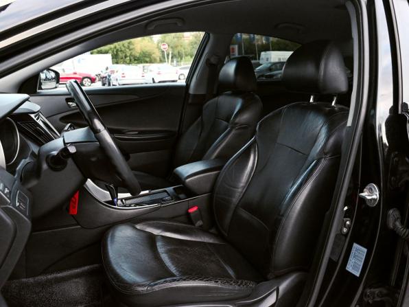 Hyundai Sonata VI (YF) с пробегом 2010 года, цена 1 125 000 рублей, 185273 км, седан, Автокод Объявления