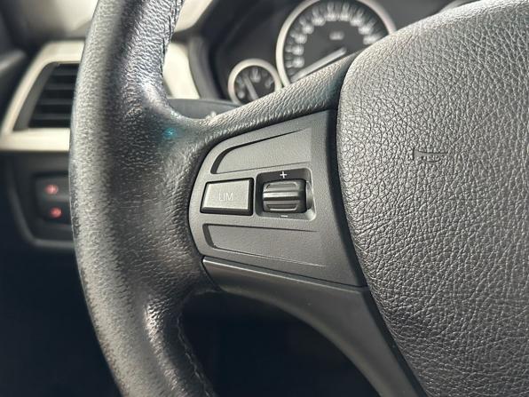 BMW 3 серии VI (F3x) Рестайлинг с пробегом 2018 года, цена 1 735 000 рублей, 224168 км, седан, Автокод Объявления