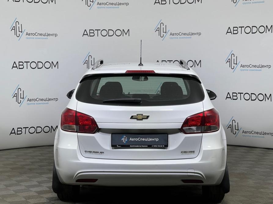 Chevrolet Cruze I Рестайлинг Москва  - изображение 6