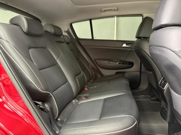 Kia Sportage IV Рестайлинг с пробегом 2021 года, цена 2 560 000 рублей, 81291 км, внедорожник, Автокод Объявления