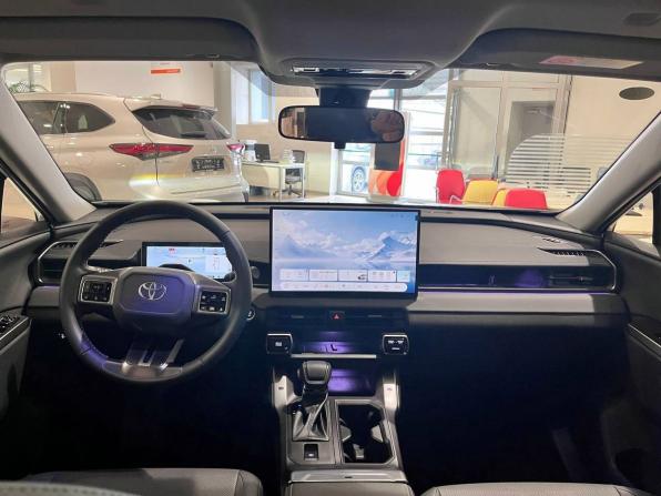 Новый Toyota RAV4 VI (XA60) 2026 года, цена 5 000 000 рублей, внедорожник, Автокод Объявления