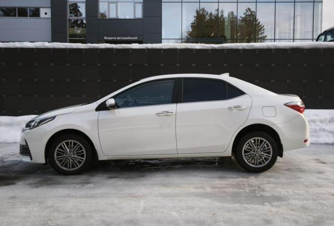 Toyota Corolla XI (E160 E170 E180) Рестайлинг 1 с пробегом 2018 года, цена 1 645 000 рублей, 83020 км, седан, Автокод Объявления