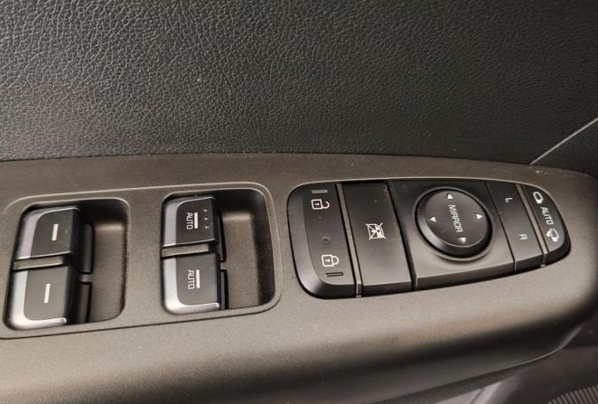 Kia Sportage IV Рестайлинг с пробегом 2019 года, цена 2 440 000 рублей, 90747 км, внедорожник, Автокод Объявления