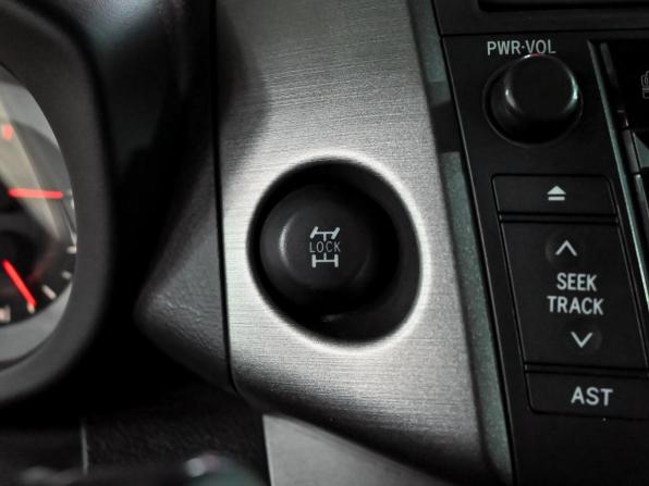 Toyota RAV4 III (XA30) Рестайлинг с пробегом 2011 года, цена 1 380 000 рублей, 213097 км, внедорожник, Автокод Объявления