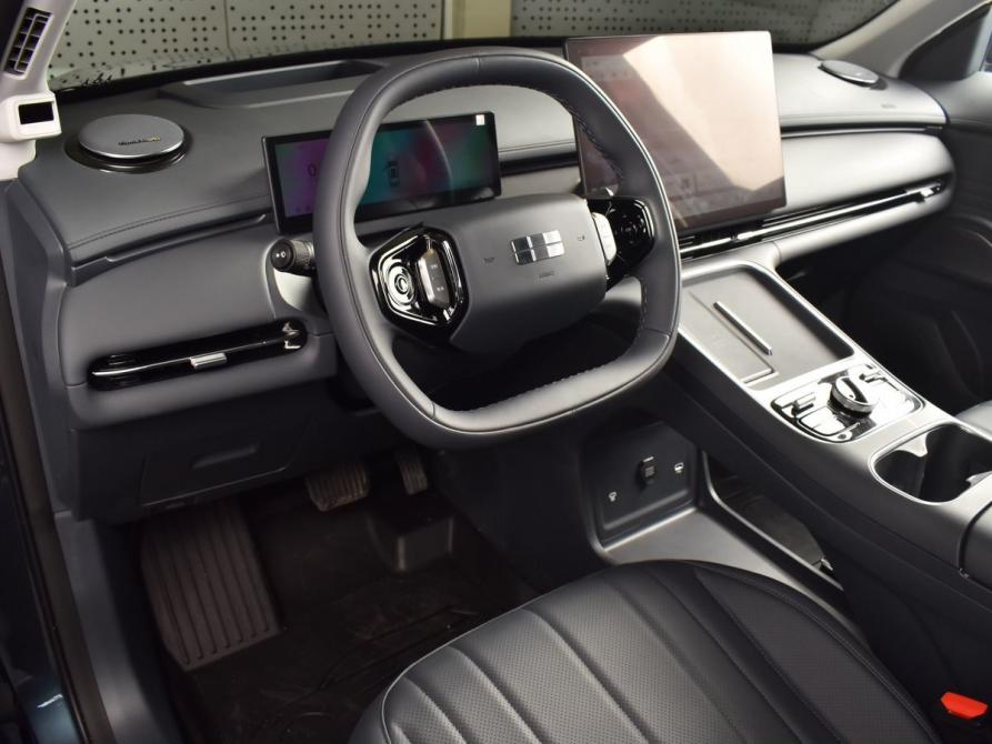 Geely Galaxy Starship 7 Москва  - изображение 7