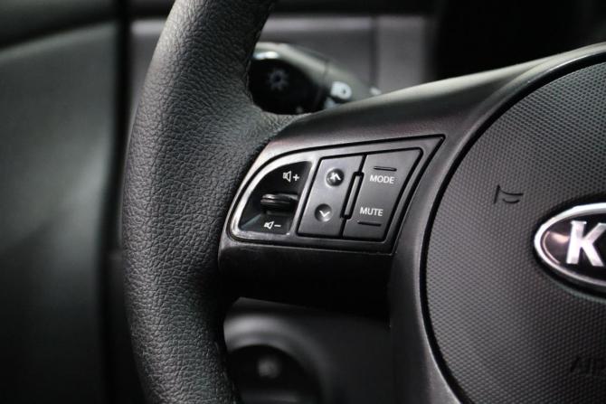 Kia Rio II Рестайлинг с пробегом 2011 года, цена 695 170 рублей, 89038 км, хэтчбек, Автокод Объявления