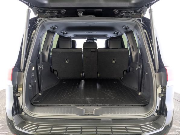 Toyota Land Cruiser 300 Series с пробегом 2022 года, цена 9 990 000 рублей, 57894 км, внедорожник, Автокод Объявления
