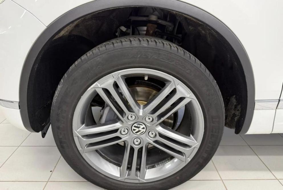 Volkswagen Touareg II Рестайлинг Астрахань  - изображение 11