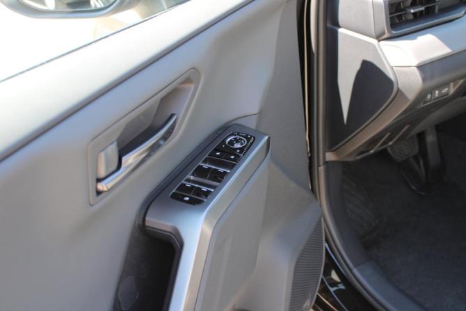 Toyota RAV4 VI (XA60) с пробегом 2025 года, цена 4 569 000 рублей, 13 км, внедорожник, Автокод Объявления
