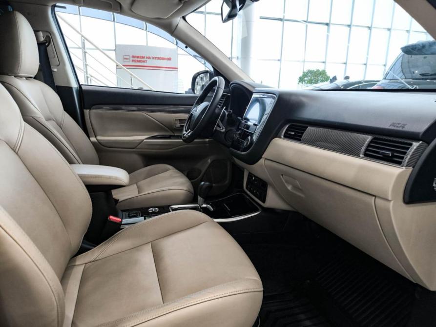 Mitsubishi Outlander III Рестайлинг 3 Казань  - изображение 13