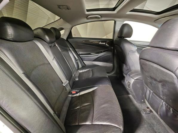 Hyundai Sonata VI (YF) с пробегом 2011 года, цена 925 000 рублей, 191115 км, седан, Автокод Объявления