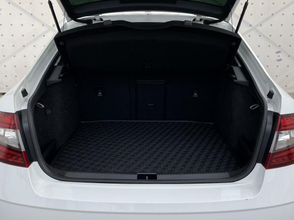 Skoda Octavia III (A7) Рестайлинг с пробегом 2020 года, цена 2 400 000 рублей, 125776 км, лифтбек, Автокод Объявления