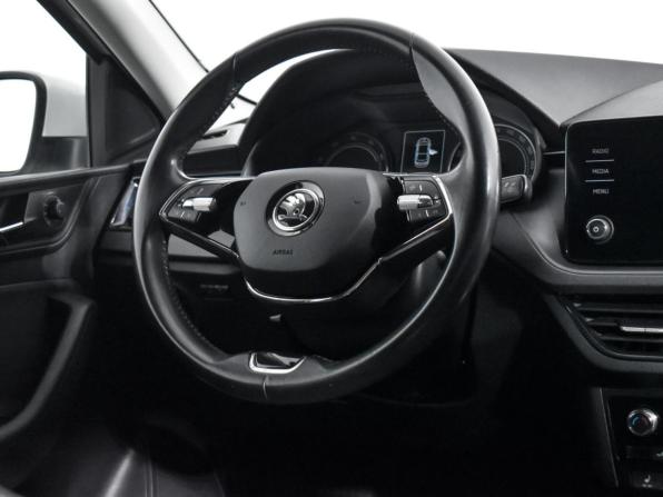 Skoda Rapid II с пробегом 2020 года, цена 1 640 000 рублей, 45000 км, лифтбек, Автокод Объявления