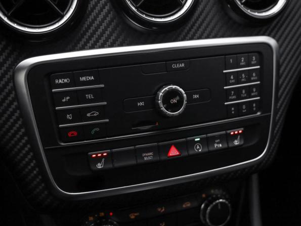 Mercedes-Benz GLA I (X156) Рестайлинг с пробегом 2018 года, цена 2 299 000 рублей, 75607 км, внедорожник, Автокод Объявления