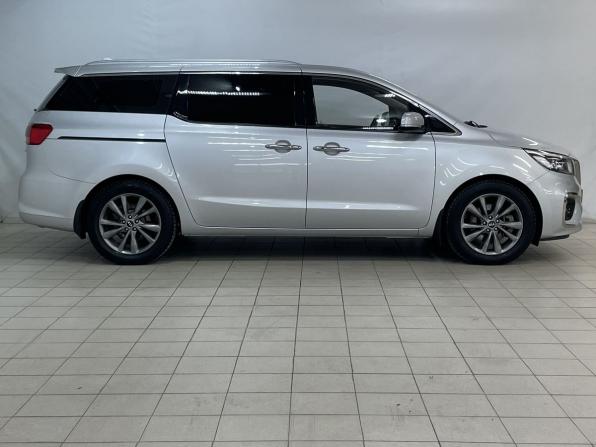 Kia Carnival III с пробегом 2018 года, цена 2 399 000 рублей, 132910 км, минивэн, Автокод Объявления
