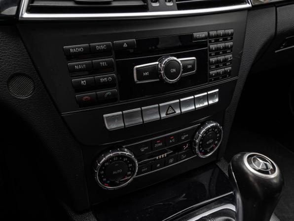 Mercedes-Benz C-Класс III (W204) Рестайлинг с пробегом 2012 года, цена 1 390 000 рублей, 139845 км, седан, Автокод Объявления