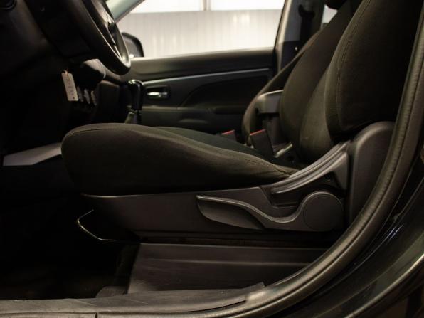 Mitsubishi ASX I с пробегом 2010 года, цена 885 000 рублей, 235590 км, внедорожник, Автокод Объявления