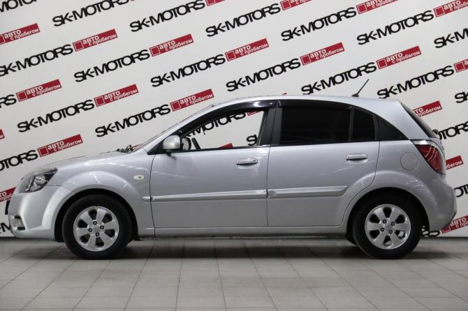 Kia Rio II Рестайлинг с пробегом 2011 года, цена 695 170 рублей, 89038 км, хэтчбек, Автокод Объявления