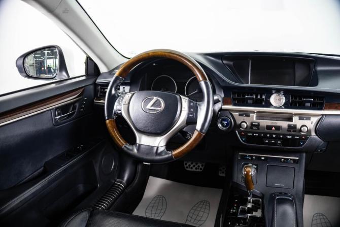 Lexus ES VI с пробегом 2012 года, цена 2 149 000 рублей, 182000 км, седан, Автокод Объявления