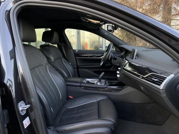 BMW 7 серии VI (G11/G12) Рестайлинг с пробегом 2022 года, цена 6 999 000 рублей, 63744 км, седан, Автокод Объявления