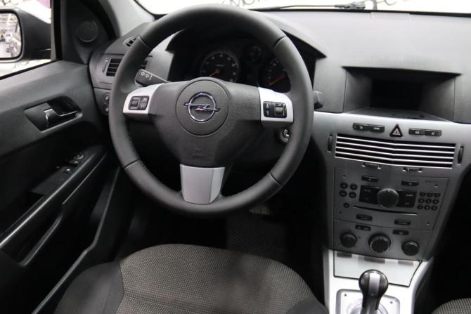 Opel Astra H Рестайлинг с пробегом 2012 года, цена 595 950 рублей, 160505 км, хэтчбек, Автокод Объявления