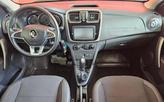 Renault Logan II Рестайлинг с пробегом 2022 года, цена 1 338 000 рублей, 37275 км, седан, Автокод Объявления