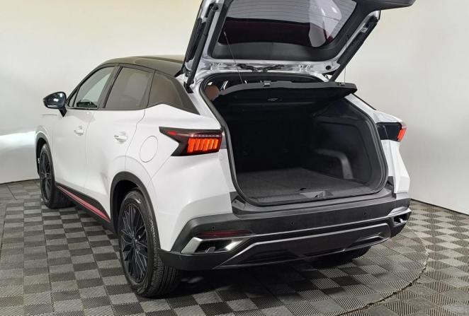 Omoda C5 I с пробегом 2023 года, цена 1 900 000 рублей, 49653 км, внедорожник, Автокод Объявления
