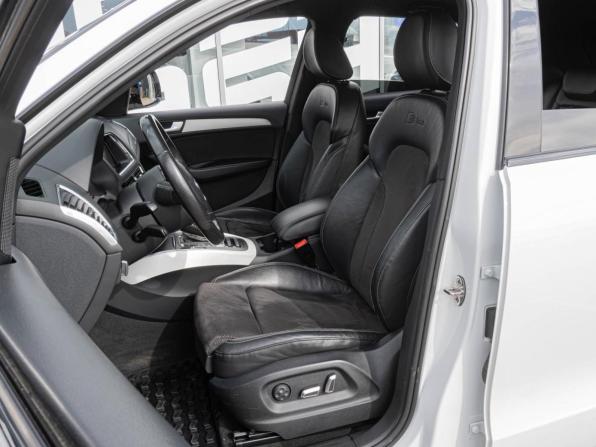 Audi Q5 I (8R) Рестайлинг с пробегом 2016 года, цена 2 170 000 рублей, 240948 км, внедорожник, Автокод Объявления