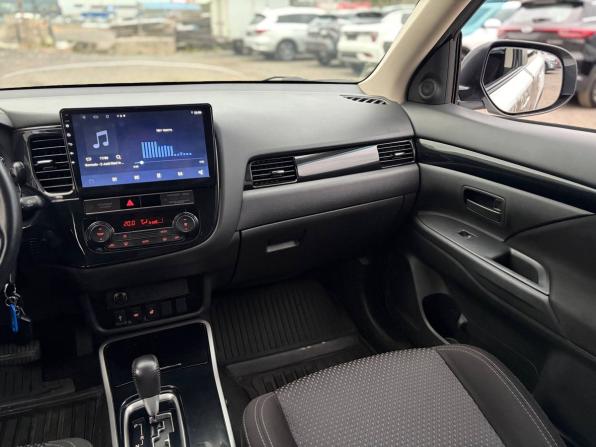Mitsubishi Outlander III Рестайлинг 3 с пробегом 2019 года, цена 1 985 000 рублей, 89000 км, внедорожник, Автокод Объявления